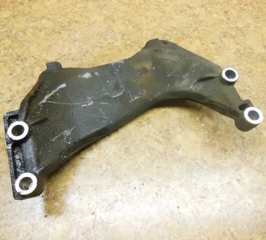 2002 Saturn SC2 SC 2 S Series Engine Motor Mount Transmission Bracket Support 02