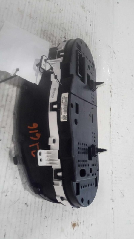 2015 KIA Cadenza Speedometer Gauge OEM White 137K Miles - NJ25-21616-535620