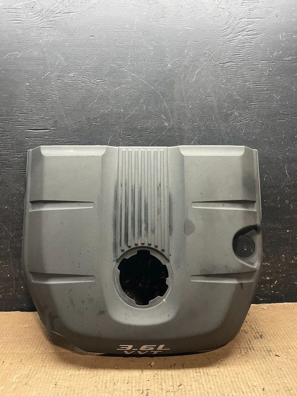 2012 to 2014 Jeep Grand Cherokee 3.6L Engine Cover OEM y6574 DG