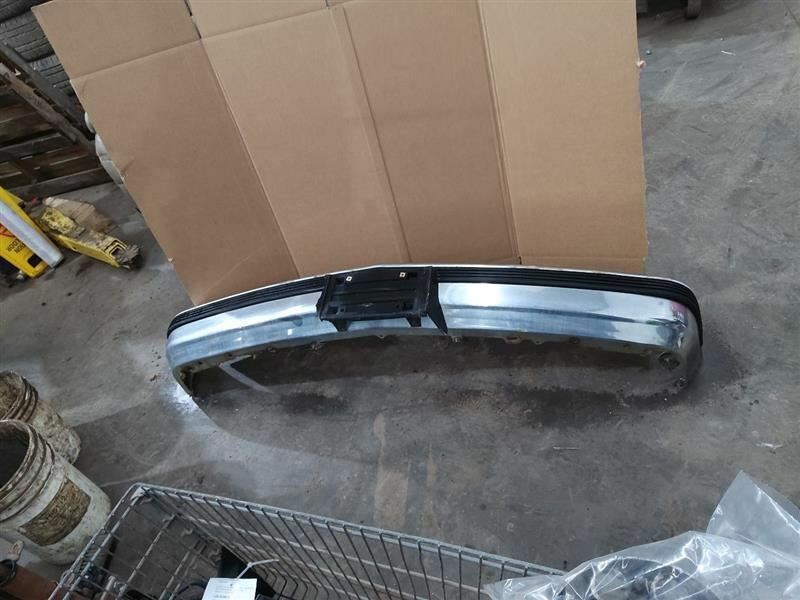Front Bumper Chrome With Impact Strip Fits 88-00 CHEVROLET 2500 PICKUP 253180