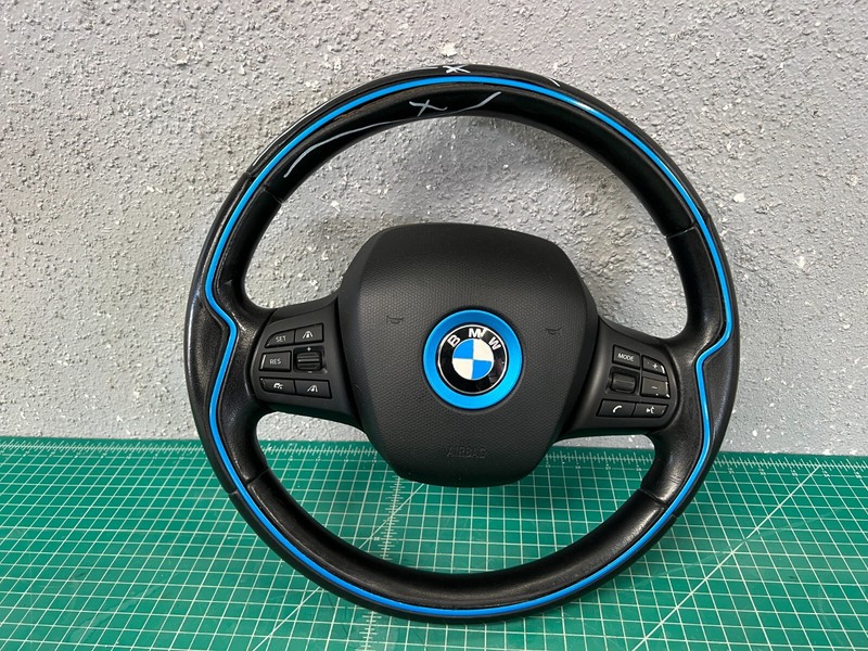 14-21 BMW i3 STEERING WHEEL OEM