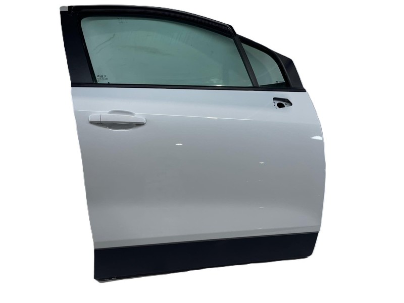 2013-2022 Chevy Trax LS RH Passenger Front Door Assembly W/ Glass & Panel White