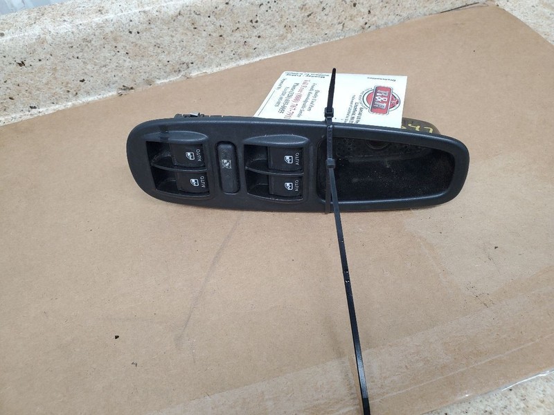 Driver Front Door Switch Driver's 4 Door L Model Fits 14-17 FIAT 500 299717