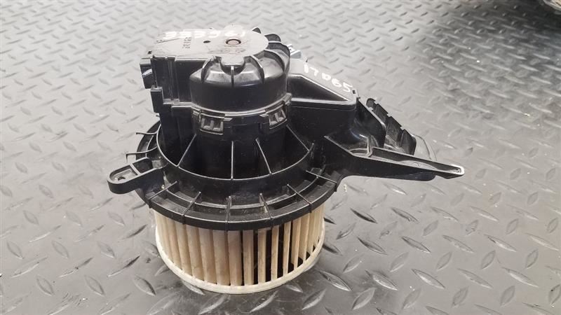 13-23 Chevrolet Traverse Rear Blower Motor OEM 84879262