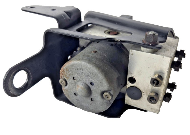 2004 Lincoln Town Car Anti Lock Braking System Pump Modulator W Bracket OEM