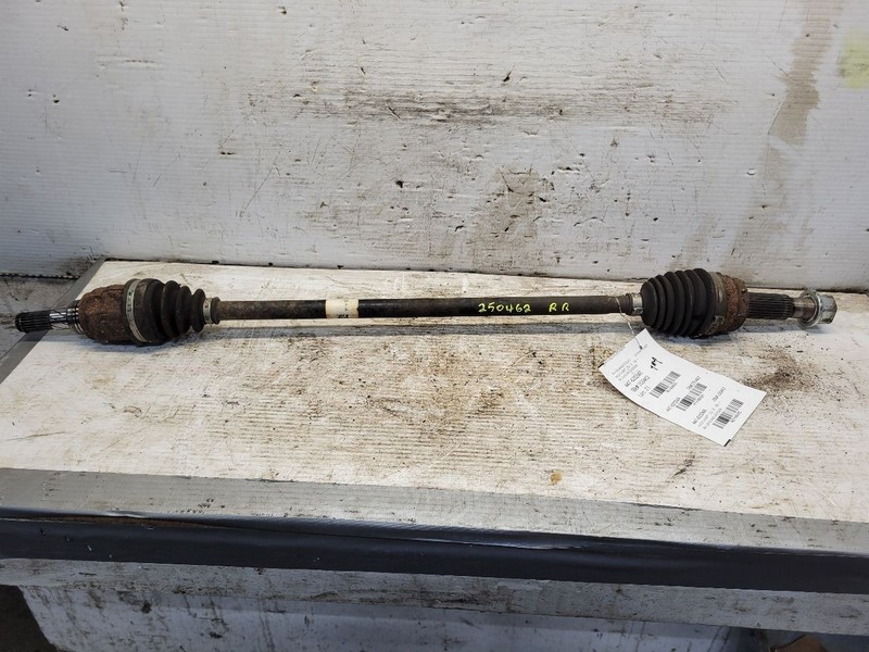 Passenger Axle Shaft Front Axle 3.5L 6 Cylinder Fits 13-16 PATHFINDER 1696805
