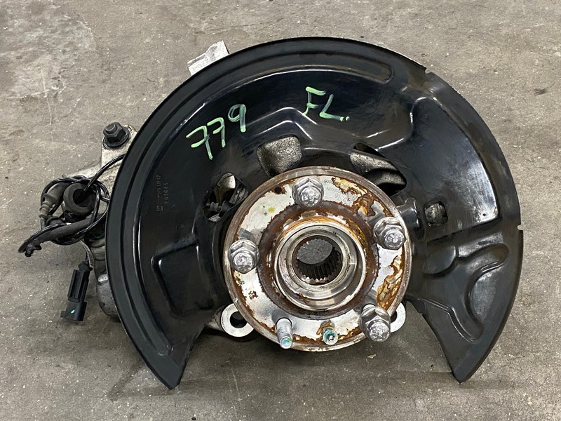 2016-2020 BUICK ENVISION FRONT LEFT DRIVER SIDE SPINDLE KNUCKLE OEM LOT779