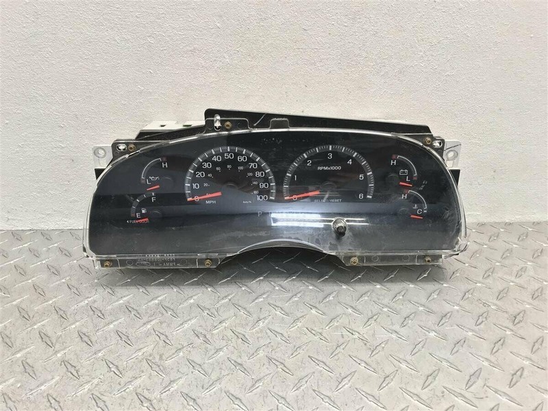 2000-2002 FORD EXPEDITION SPEEDOMETER CLUSTER ODOMETER OEM YL3Z-10849-CA