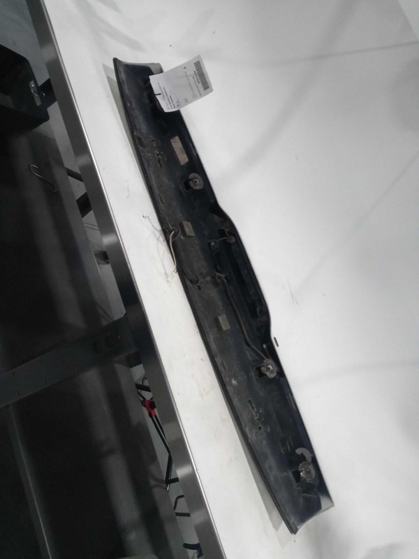 2013 Jeep Grand Cherokee OEM White Rear Spoiler 68086312AG Used 150K Miles