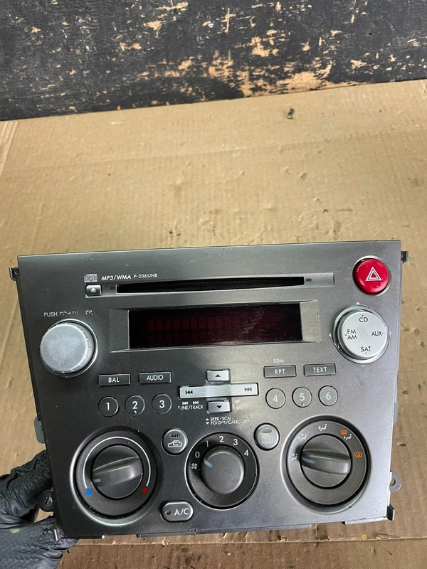 2005 to 2009 Subaru Legacy AM FM CD Radio Climate Control Player OEM AB3132 DG