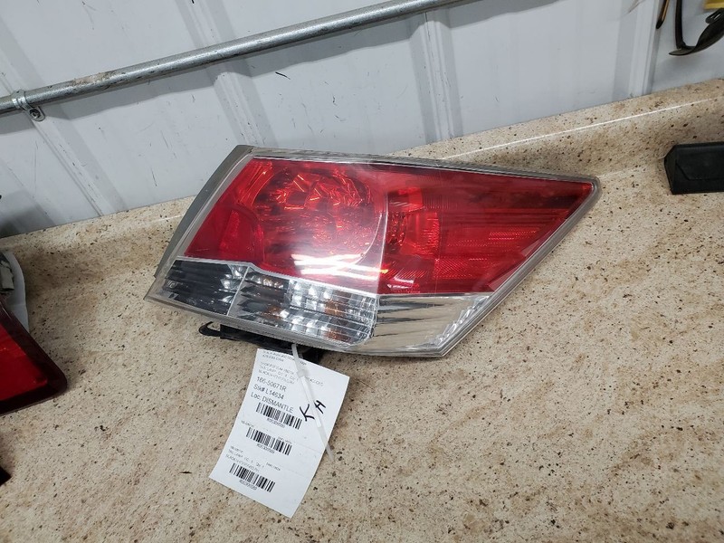 Passenger Tail Light Sedan Quarter Panel Mounted Fits 08-12 ACCORD 306589
