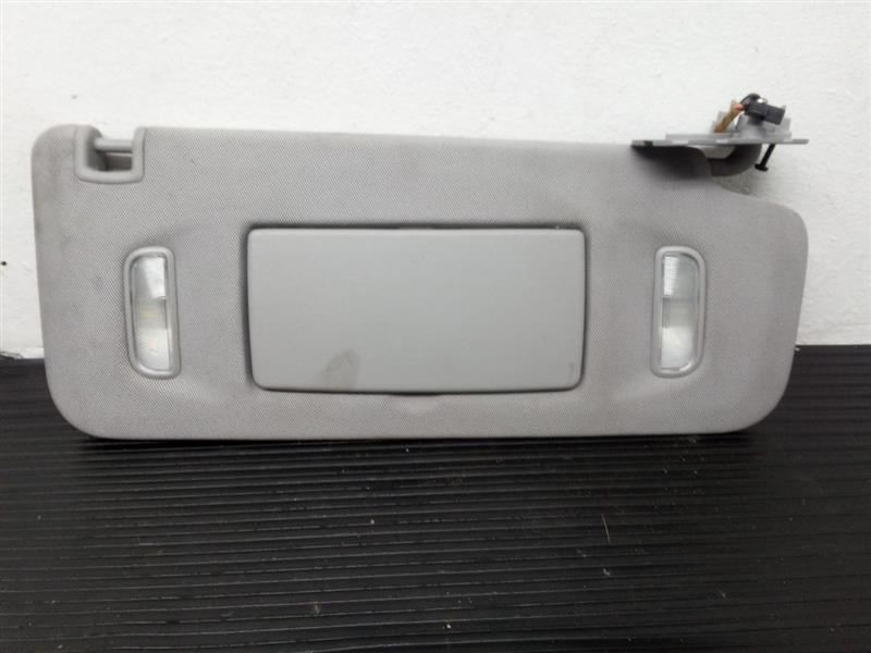 14-19 Chevrolet Silverado 1500 Right Illuminated Sun Visor Gray OEM 23459643