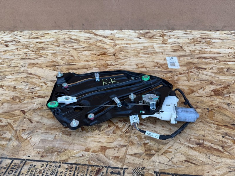FORD MUSTANG GT CONVERTIBLE 2015-2023 OEM REAR RIGHT RH WINDOW REGULATOR W MOTOR