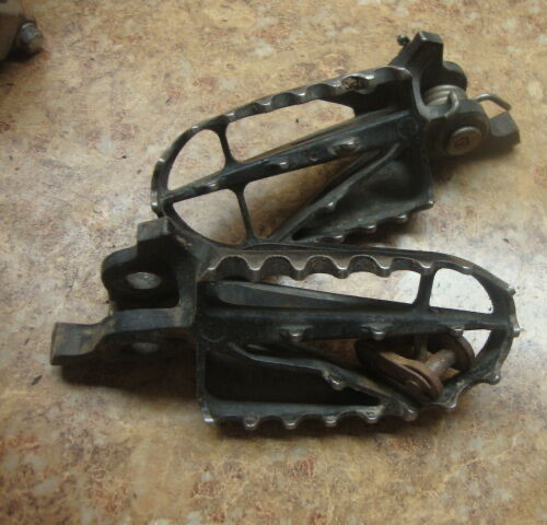2006 Honda CRF250X CRF250 CRF 250 X Foot Rest Peg Pedal Left Right 06