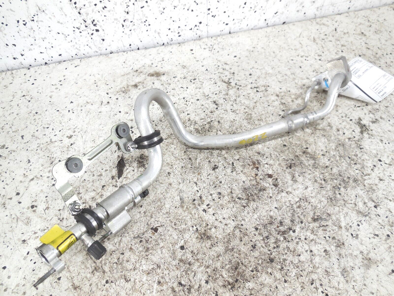 2017 17 Maserati Levante 3.0L AC A/C Air Conditioning Hose Pipe OEM