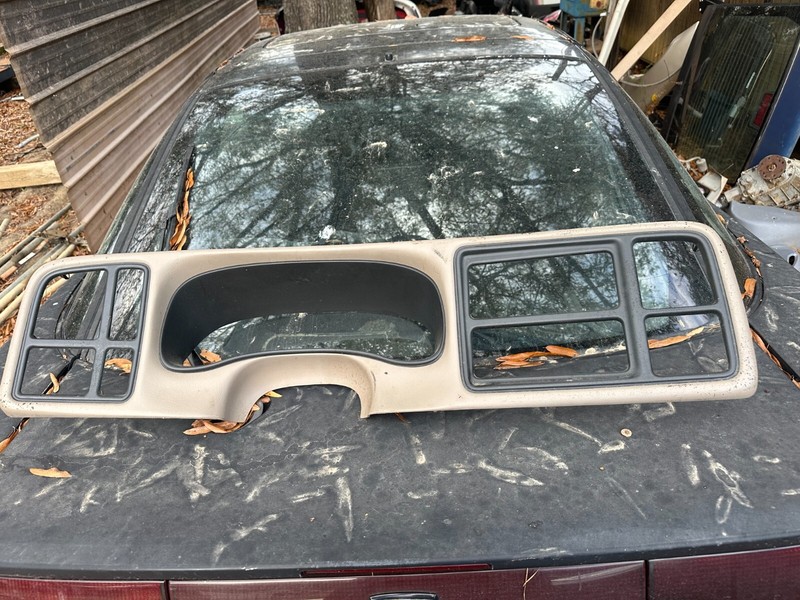 99-06 CHEVROLET TAHOE SUBURBAN TAHOE OEM CLUSTER RADIO DASH COVER PANEL BEZEL