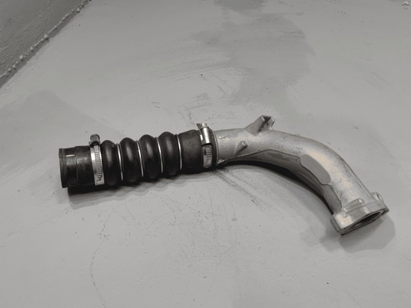 2017-22 Honda CR-V 1.5L Turbo Intercooler Driver Side Outlet Hose Tube Pipe OEM
