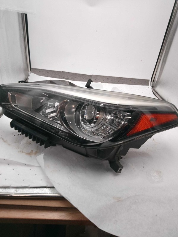 2015 INFINITI Q70 Left Headlight Assembly White LED Adaptive 269750 Used