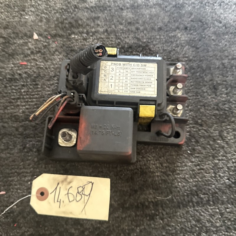 Freightliner Cascadia Fuse Junction Box Module TERRA P/N A06-75148-011