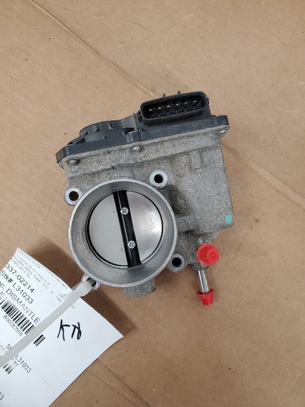 Throttle Body Throttle Valve Assembly 1.8L Fits 09-10 VIBE 282559