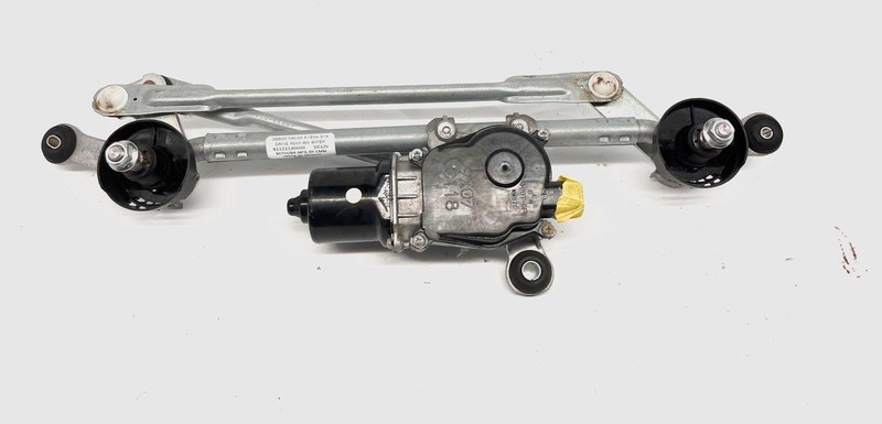 2018-2024 Nissan Kicks S Front Windshield Wiper Motor and Transmission OEM