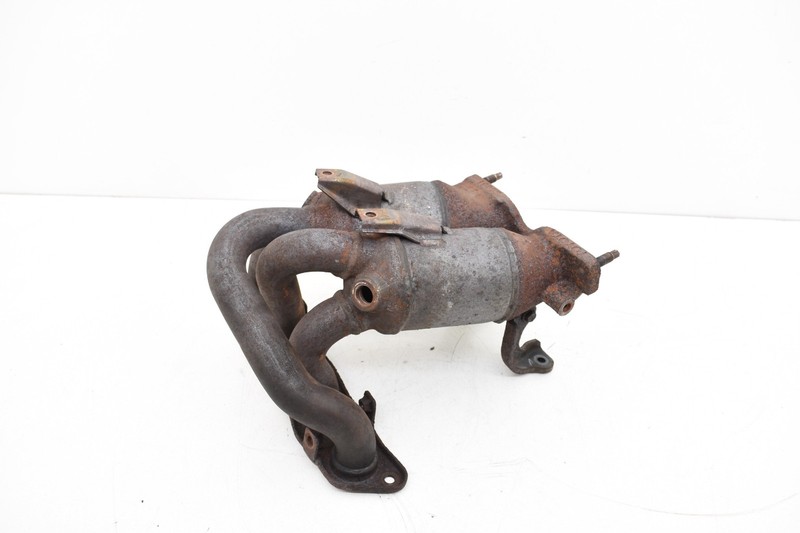 2001 Toyota MR2 Spyder ZZW30 1.8L 1ZZ-FE Exhaust Manifold OEM KW64