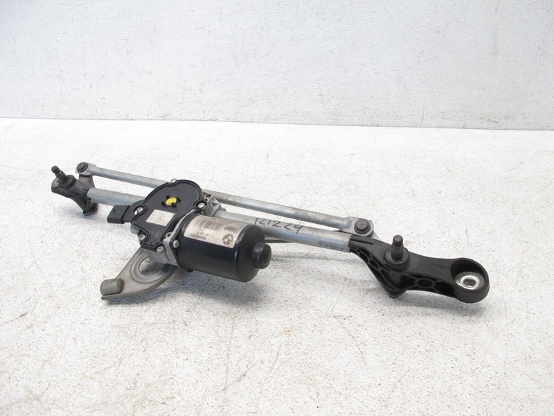 12-21 BMW F30 328i M3 F36 430i M4 WINDSHIELD WIPER ARM TRANSMISSION MOTOR 121224