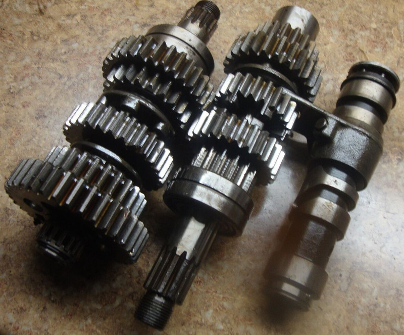 1981 Kawasaki KZ750 KZ 750 H KZ750H Engine Motor Gears Transmission Gear Box 81