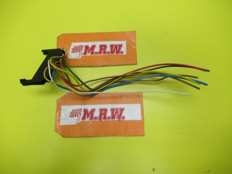 WIPER SWITCH COLUMNHANDLE CONTROL WIRE PLUG END 88 89 90 91 92 93 94 SAAB 9000