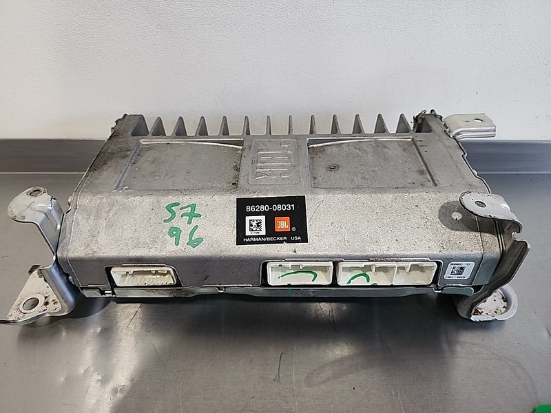 2011 Thru 2017 Toyota Sienna Control Unit Amplifier Audio JBL 86280-08031 OEM