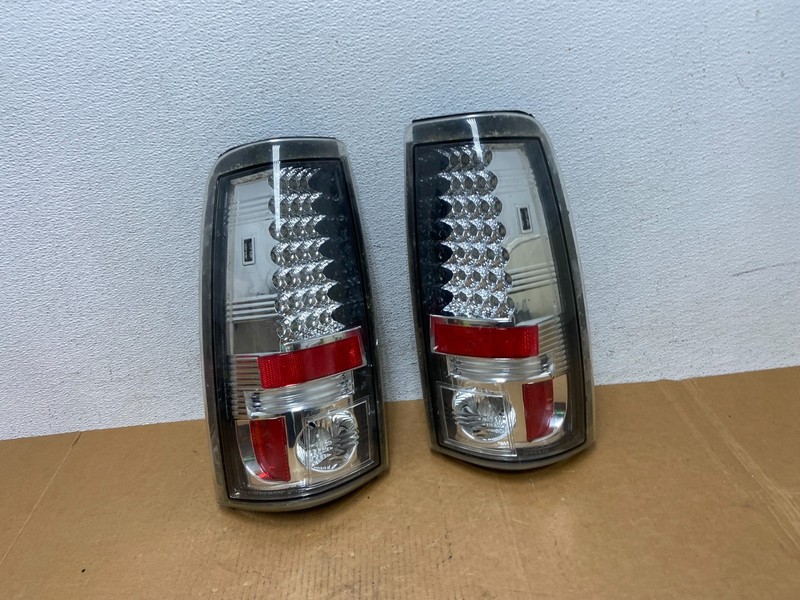 1999-2002 Chevrolet Silverado 1500 Left+Right Set Side Tail lights ad9085 DG