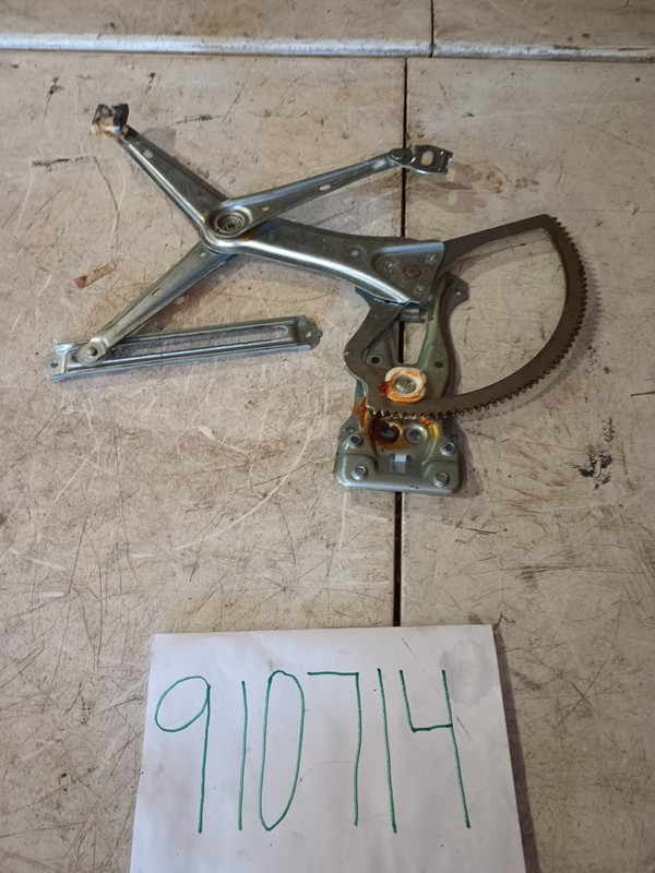 98-05 Mercedes W163 ML500 ML320 Front Right Side Window Regulator OEM