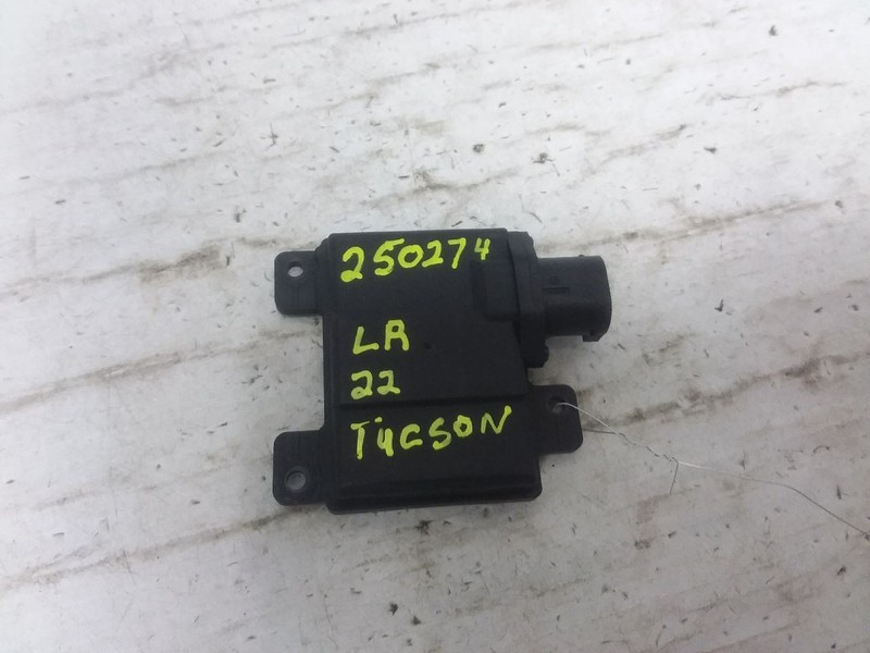 Blind Spot Alert Module Radar Unit Behind Rear Bumper Fits 22-23 TUCSON 1640704