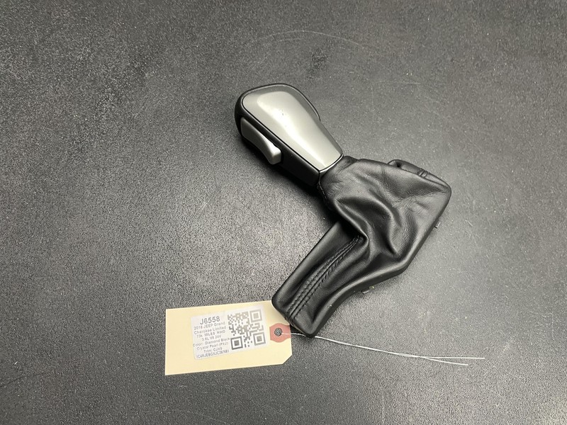 Transmission Shifter Knob w/ Boot 2018 Jeep Grand Cherokee 11879823A 2018-2021