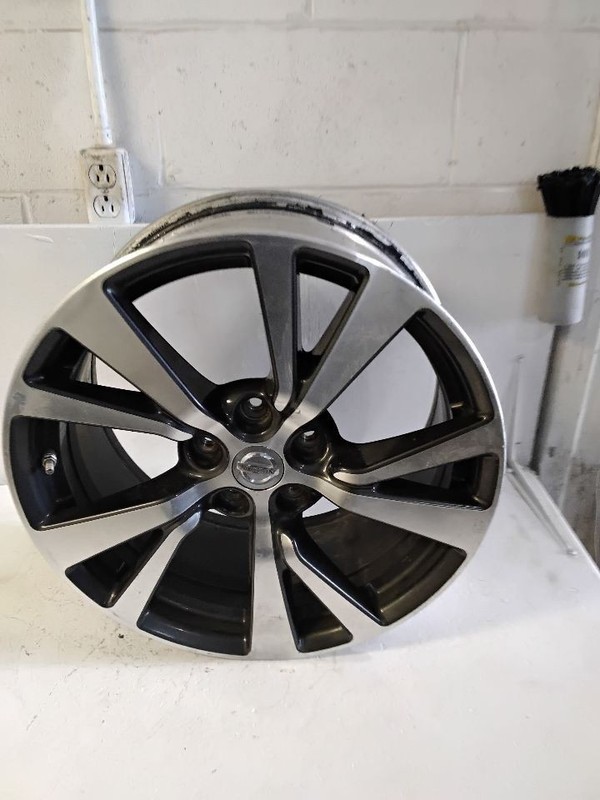 2016-2018 Nissan Maxima Wheel Rim 18x8-1/2 Alloy 10 Spoke Machined