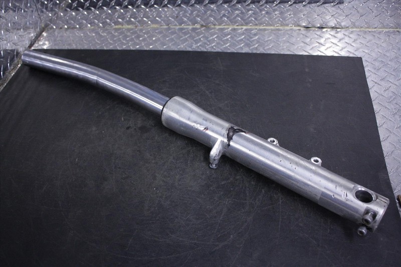 2005 HONDA VT 750 CB FRONT LEFT FORK TUBE OEM VT750 05