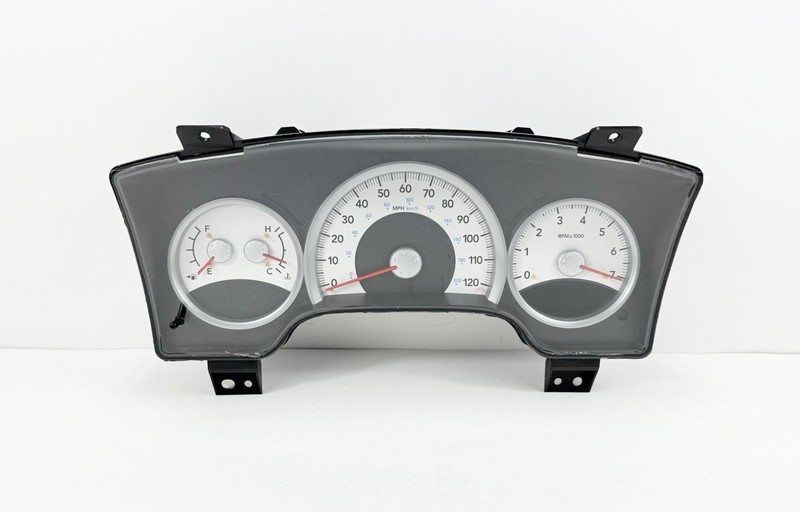 2006 Dodge Dakota A/T Instrument Speedometer Gauge Cluster OEM w/ 110,771 Miles
