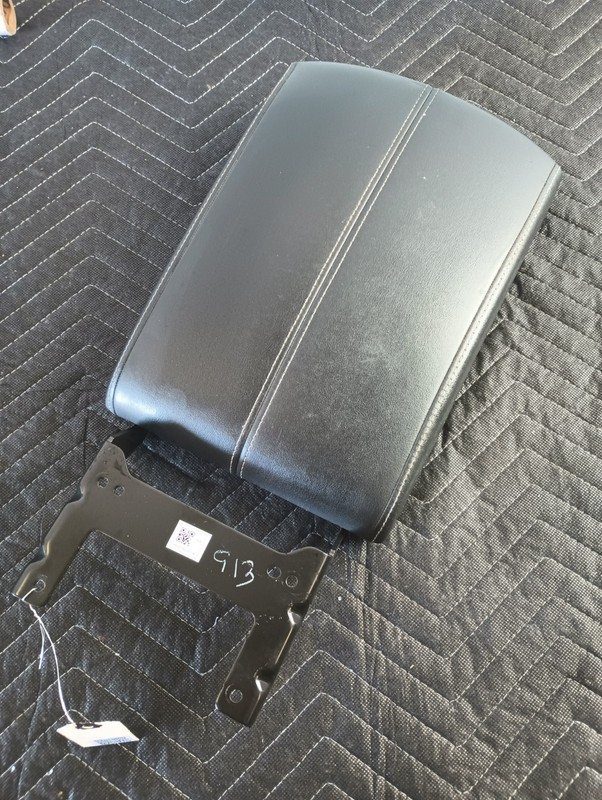 2022-2025 Infiniti QX60 Center Console Armrest Lid OEM 96920-6SA0A