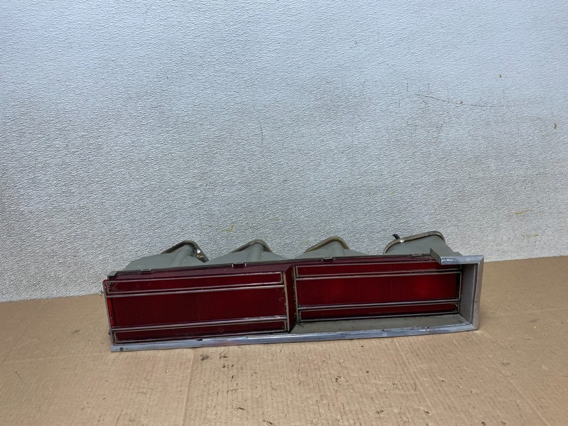 1979 to 1981 Chrysler New Yorker Right Passenger Side Tail Light W0821 PS