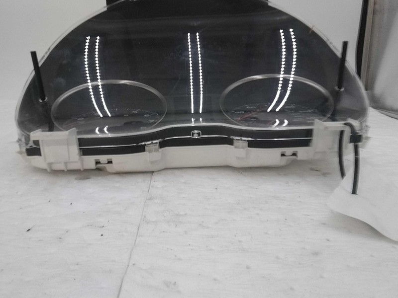 2016 Subaru Impreza Speedometer Gauge OEM White 137K Miles NJ25-24716-622985