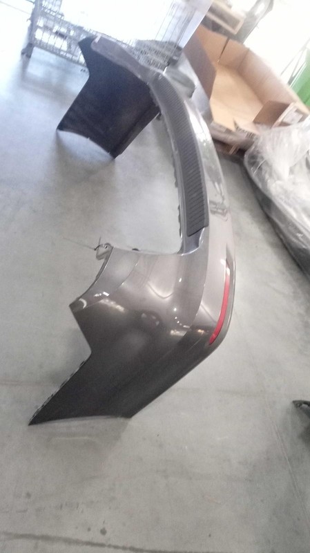 2018 Honda Odyssey Grey Bumper Assembly OEM Used Scratches 93K Miles