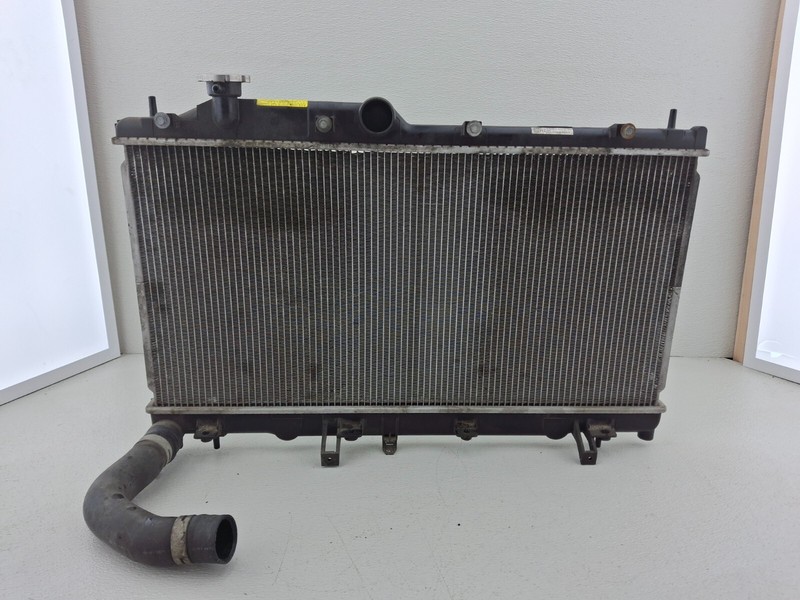 12-16 Subaru Impreza Radiator2.0L AT 11734318 OEM