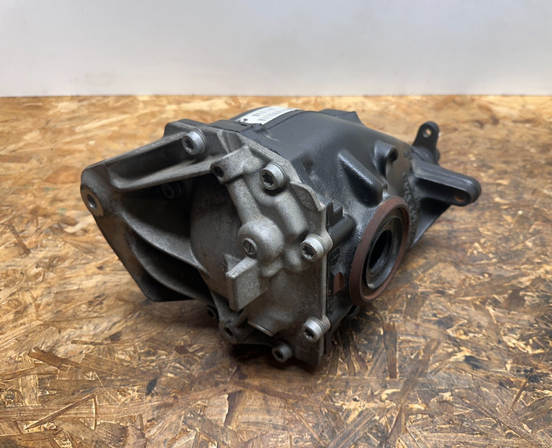 12–19 BMW F30 F32 335i 435i Series Rear Axle Differential Carrier 3.15 Ratio OEM