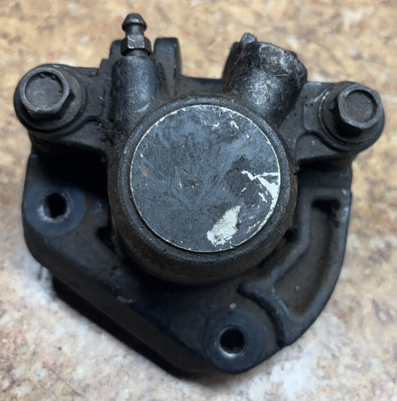 1980 Suzuki GS550 GS 550 Rear Disk Brake Caliper 80 1979 1981 1982 1983 B9