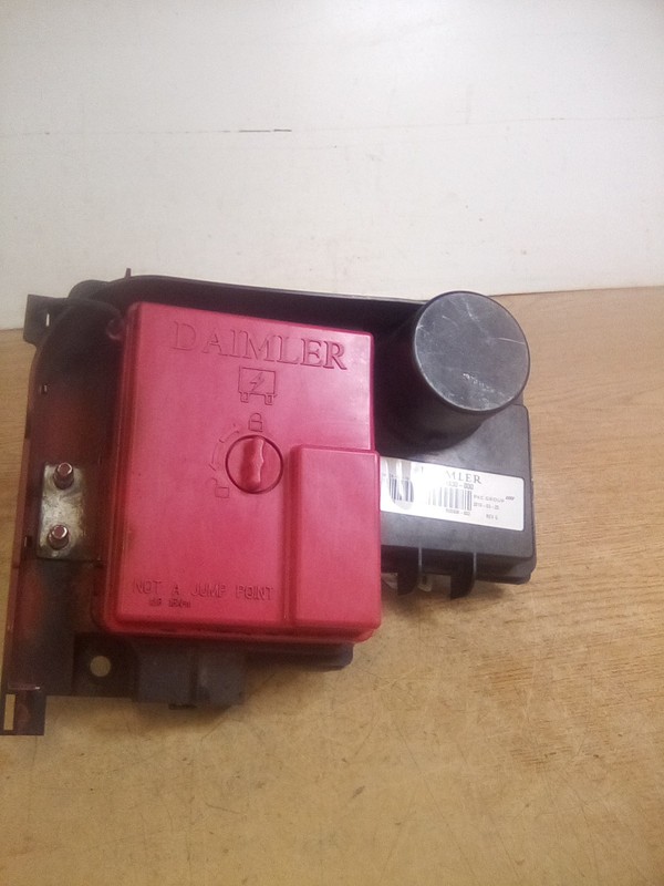 Freightliner Cascadia Diamler A66-01830-000 Cab Control Module