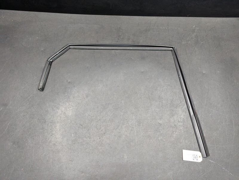 Rear Right Door Window Glass Run Channel 2018 Kia Optima 83540-D5000 2016 - 2020