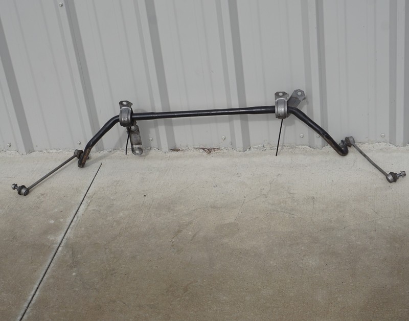 13 - 18 BMW 650i F06 RWD Front Sway Bar StabilizerOEM