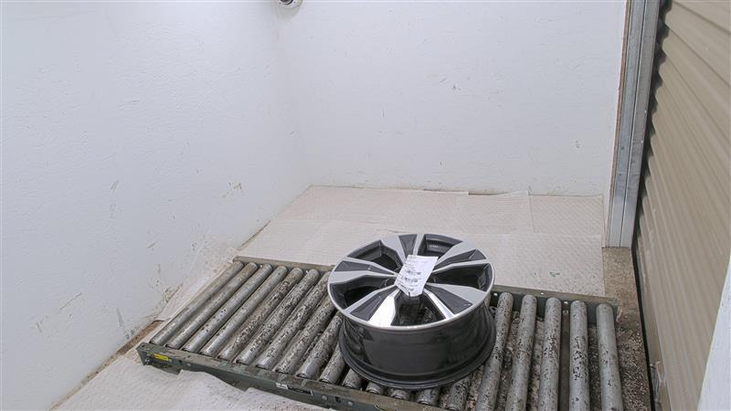 2019 Nissan Murano OEM Wheel 18 Grey 7.5 Rim AWD 403009UF8A Used