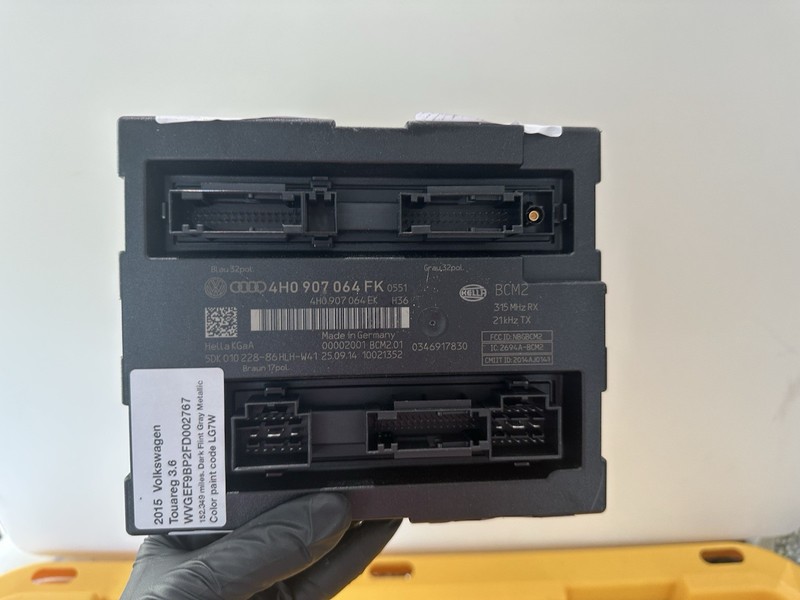2015 Volkswagen Touareg Front Onboard Power Supply Comfort Module Unit Oem