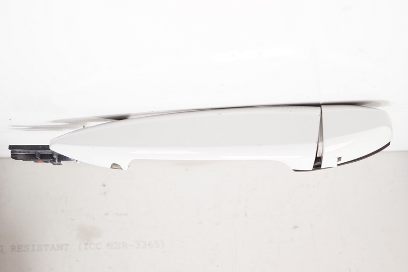 BMW X2 X5 X6 Front Left LH Door Handle OEM 2014 - 2022